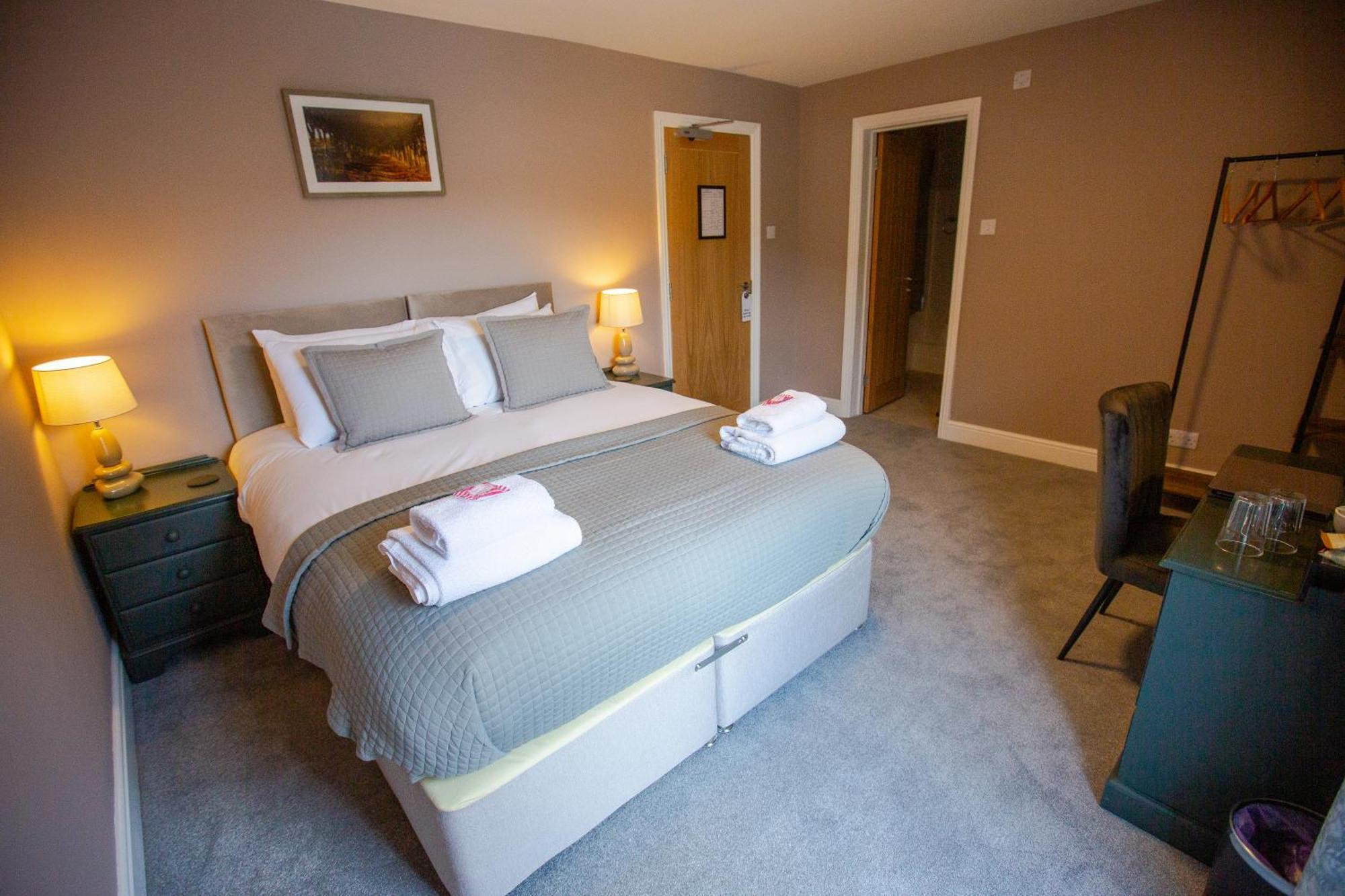 Woodfalls Inn Redlynch  المظهر الخارجي الصورة