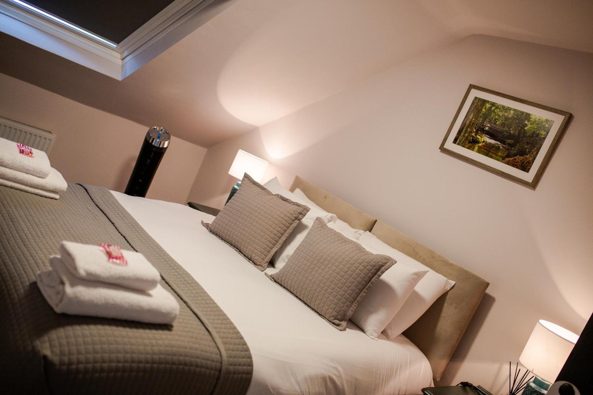 Woodfalls Inn Redlynch  المظهر الخارجي الصورة